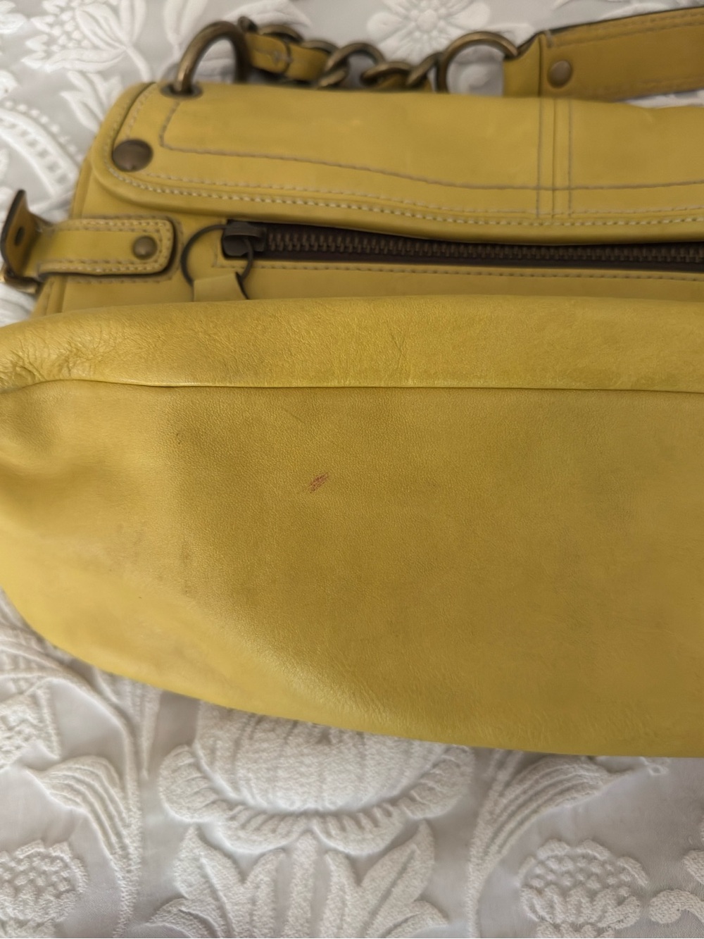 Vintage 65th Anniversary Coach Legacy Yellow Leather Shoulder Bag with Chain - Picture 4 of 15
